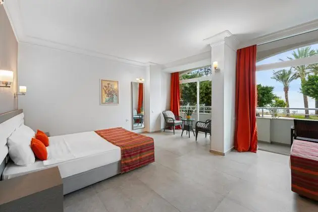 https://images.etstur.com/imgproxy/resize/2560x1440/files/images/hotelImages/etsrooms/513823/Club_Hotel_Rama_20251218152709_2.jpg