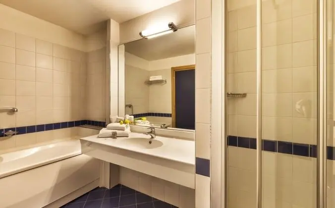 Tek Büyük veya İki Ayrı Yataklı Oda