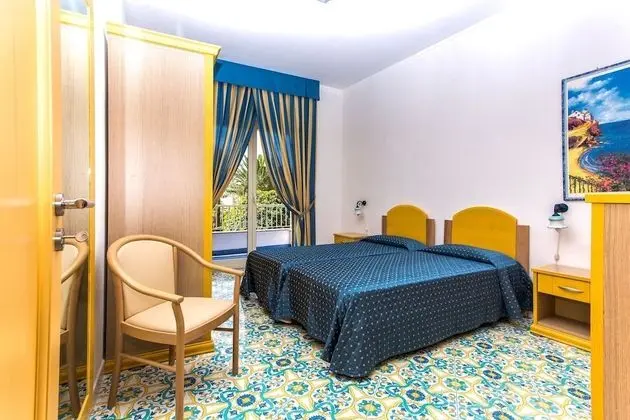 Standard Apart Daire, 2 Yatak Odası, Mutfak