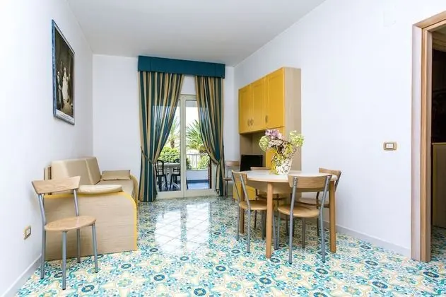 Standard Apart Daire, 2 Yatak Odası, Mutfak