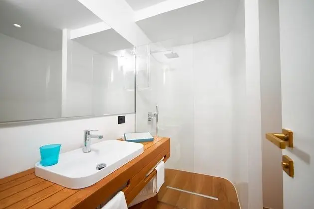 Junior Suite Superior vista porticciolo