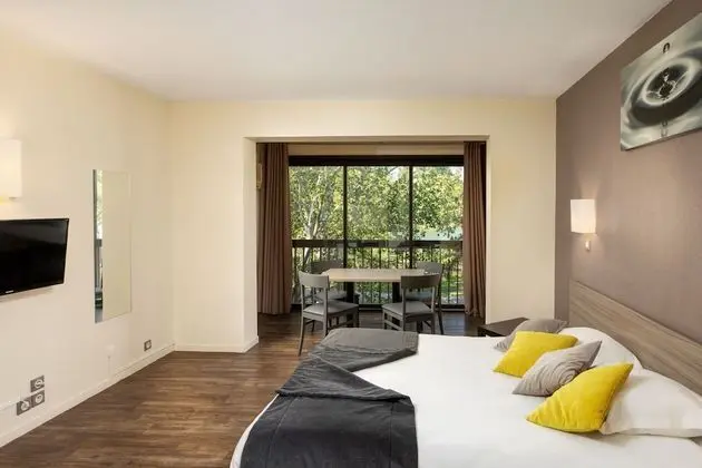 Classic Üç Kişilik Oda