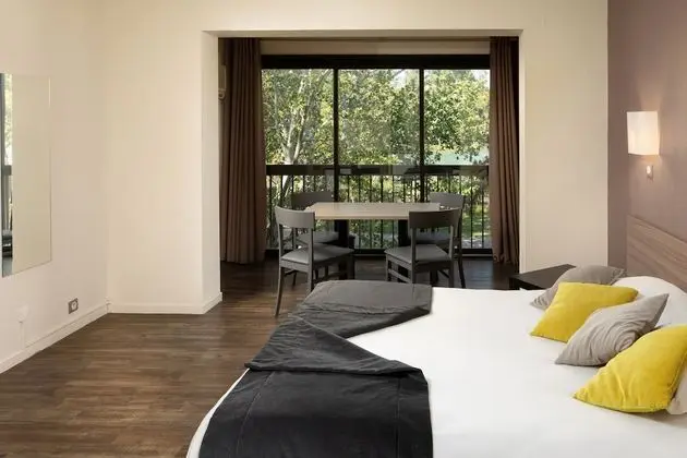 Classic Üç Kişilik Oda