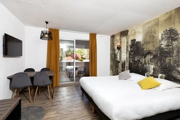 Superior Dört Kişilik Oda