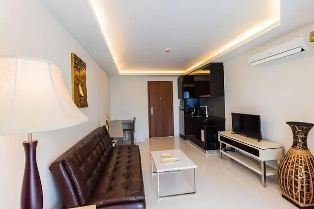 One Bedroom Apartment