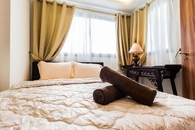 One Bedroom Apartment