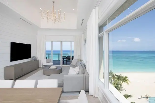 3 Bedroom Penthouse Corner Suite