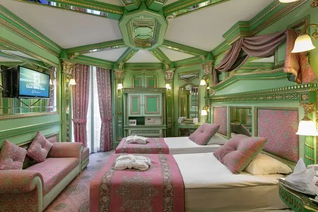 Çift ​​kişilik Club Economy