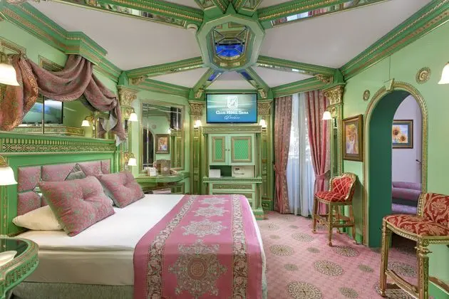 Çift ​​kişilik Club Economy