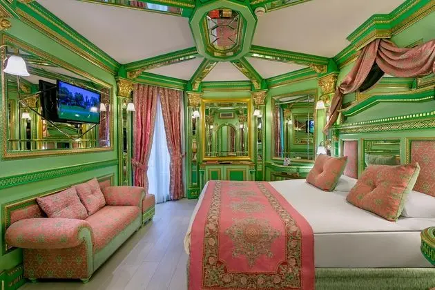 https://images.etstur.com/files/images/hotelImages/TR/54407/l/Club-Hotel-Sera-Oda-374404.jpg