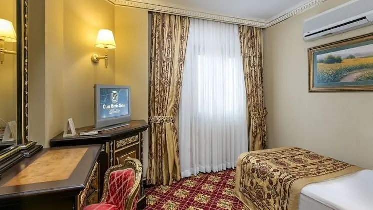Tek Kişilik Oda, 1 Yatak Odası, Sigara İçilmez, Bahçe Manzaralı