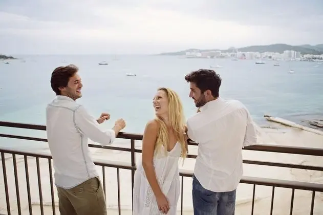Tek Büyük Yataklı Oda, Deniz Manzaralı (Junior)