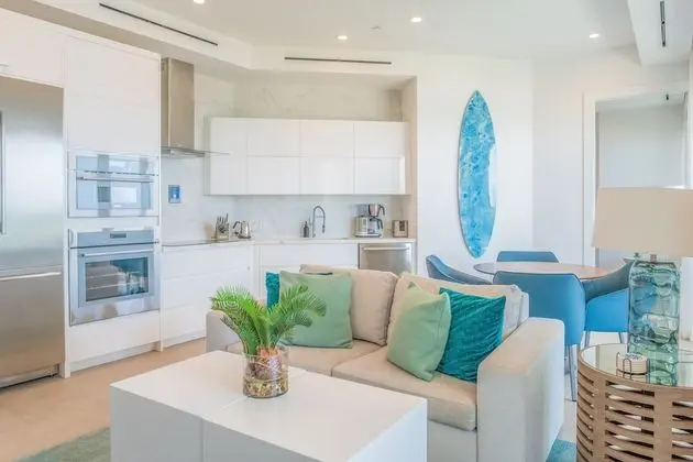 1BR w Den Oceanfront Suite