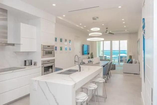 2BR Oceanfront Suite