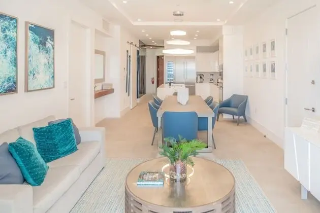 2BR Oceanfront Suite