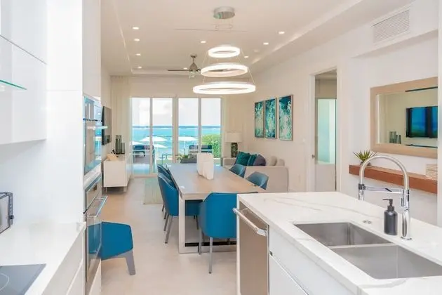 2BR Oceanfront Suite