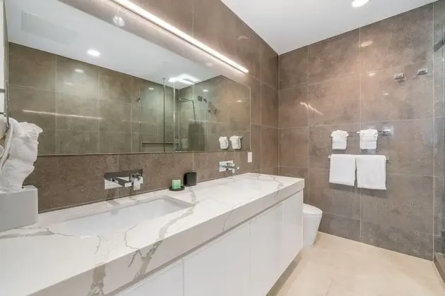 3BR Pool Suite