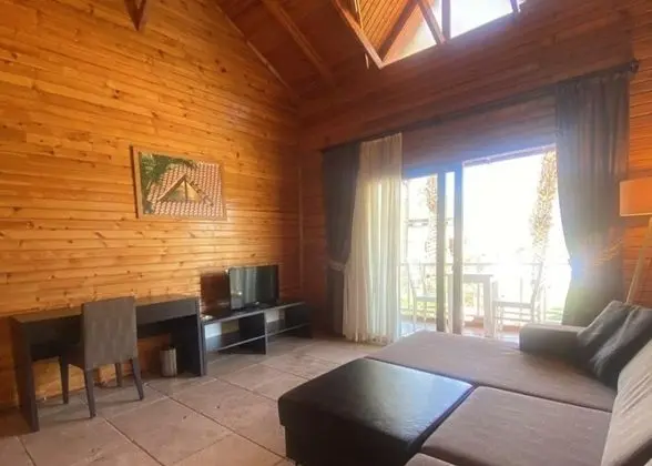 Loft, Havuz veya Bahçe Manzaralı