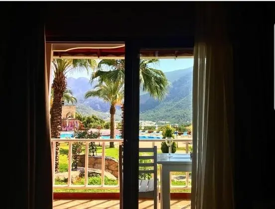 Loft, Havuz veya Bahçe Manzaralı