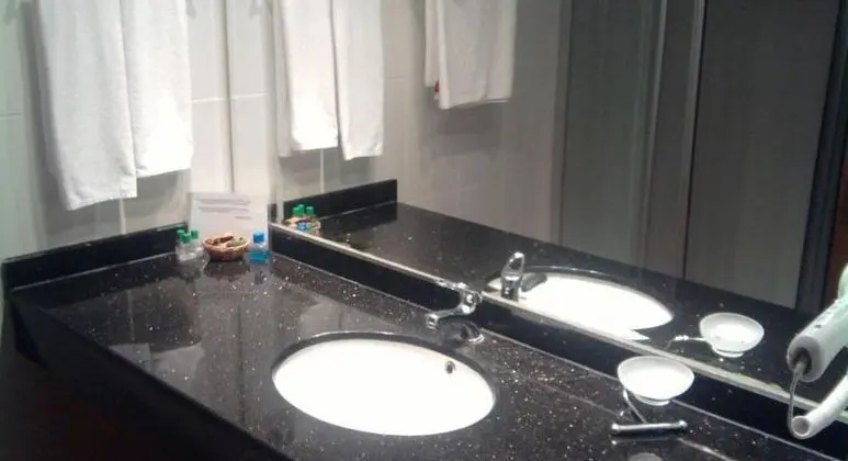 Loft, Havuz veya Bahçe Manzaralı