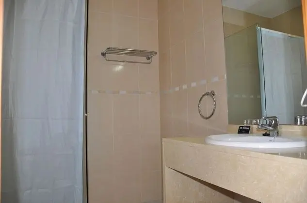 Tek Büyük Yataklı Oda, Bahçe Manzaralı