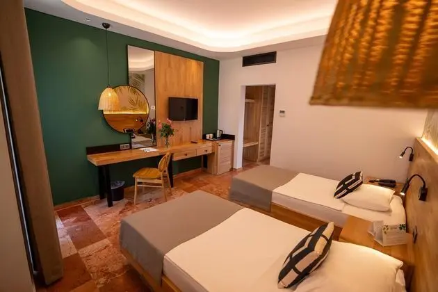 https://images.etstur.com/files/images/hotelImages/TR/58522/l/Club-Tuana-Fethiye-Oda-401321.jpg