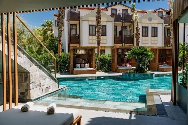 Lagoon Swim-up - Direkt Havuz Erişimi