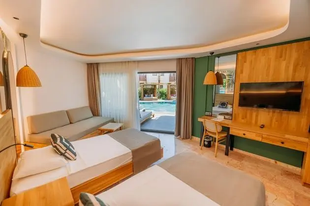 Lagoon Swim-up - Direkt Havuz Erişimi