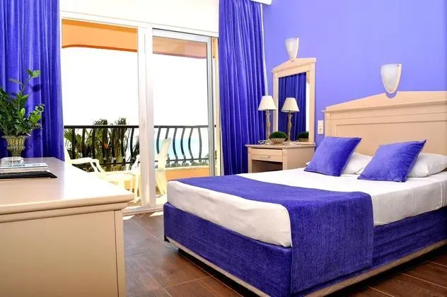 https://images.etstur.com/files/images/hotelImages/TR/51857/l/Club-Turtas-Beach-Hotel-Oda-338292.jpg