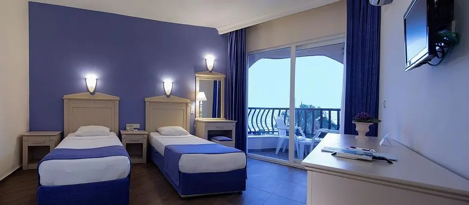 https://imagessl.etstur.com/files/images/hotelImages/test/TR/51859/l/R_blue.jpg