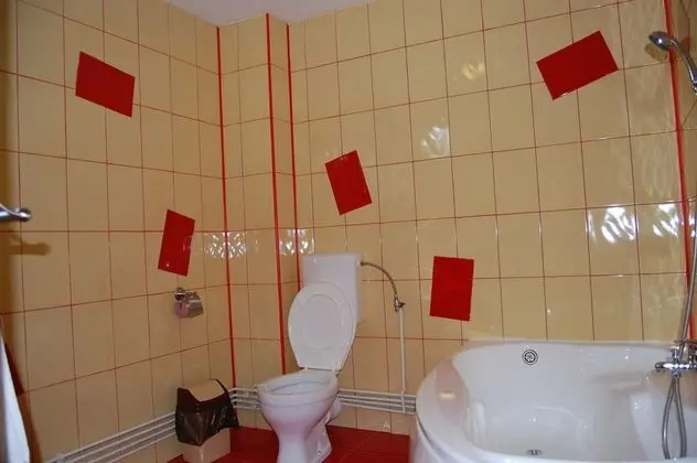 Basic Oda, 1 En Büyük (King) Boy Yatak