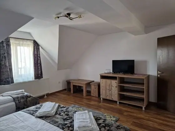 Basic Oda, 2 Tek Kişilik Yatak