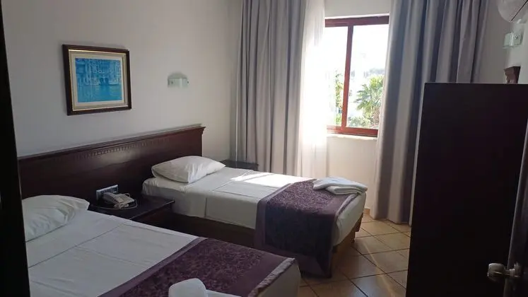 https://images.etstur.com/imgproxy/resize/2560x1440/files/images/hotelImages/etsrooms/504985/Club_Viva_Hotel_20250414093757_5.jpeg