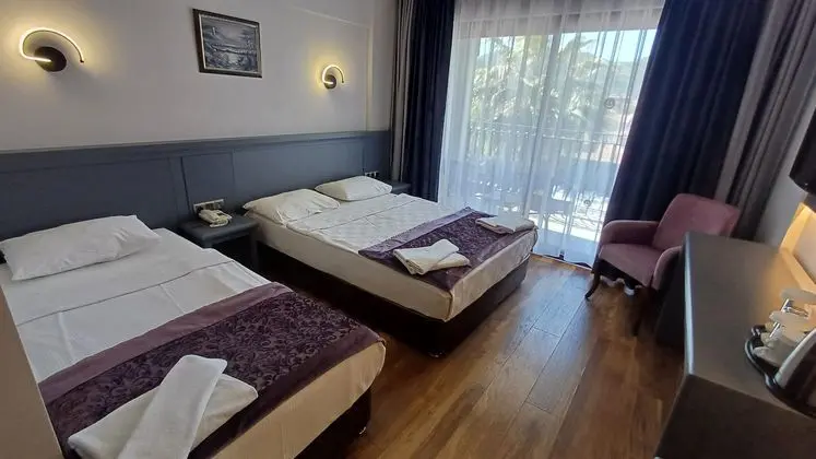 https://images.etstur.com/imgproxy/resize/2560x1440/files/images/hotelImages/etsrooms/504985/Club_Viva_Hotel_20250414093758_27.jpeg