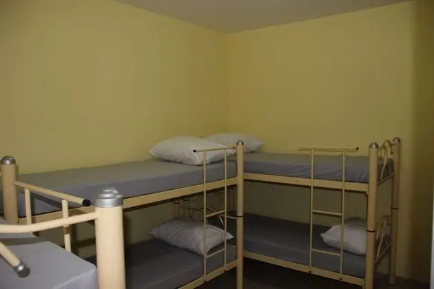 Ortak Ranzalı Oda, Ortak Banyo (4 beds)