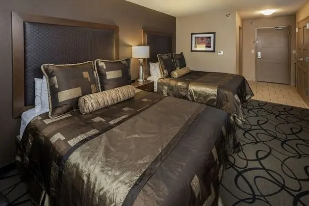 Classic Oda, 2 Büyük (Queen) Boy Yatak