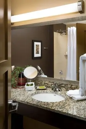 Classic Oda, 2 Büyük (Queen) Boy Yatak