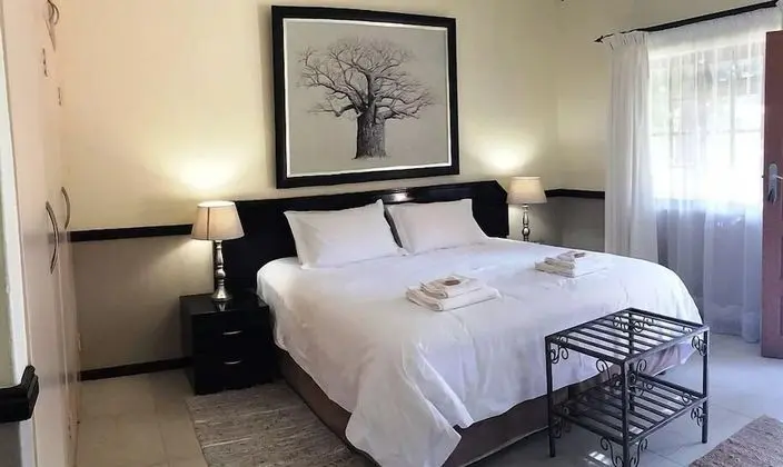 Self-Catering Standard Double room (4)
