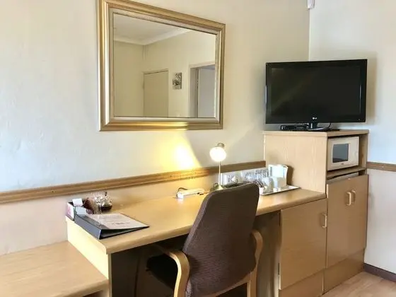 Standard Tek Büyük Yataklı Oda