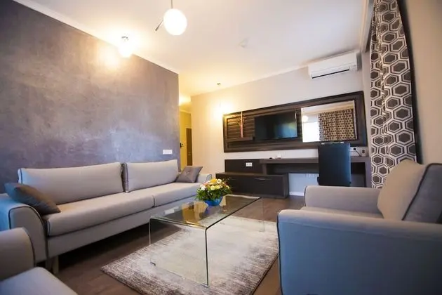 Deluxe Apart Daire