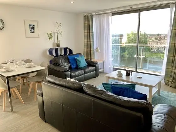 Superior Apart Daire, 2 Yatak Odası, Balkon, Nehir Manzaralı