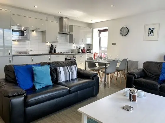 Superior Apart Daire, 2 Yatak Odası, Balkon, Nehir Manzaralı