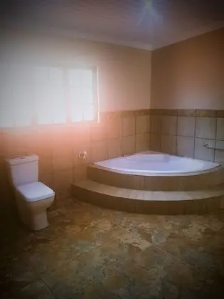 Deluxe Family Room (3)