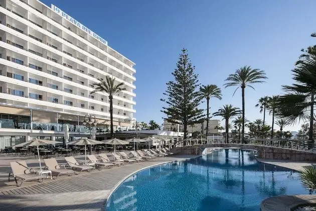 Tek Büyük Yataklı Oda, Balkon, Kısmi Deniz Manzaralı