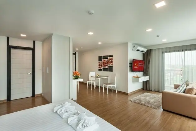 One Bedroom Suite