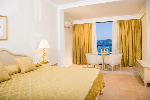 Superior Bungalov (Scenic Sea View)