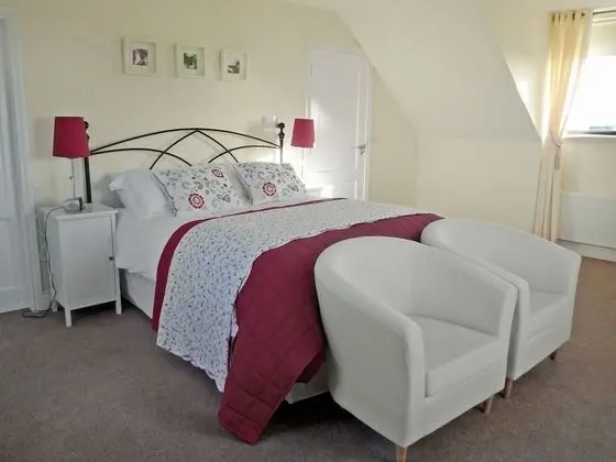 Ev, 4 Yatak Odası, 2 Banyolu, Denize Bakan