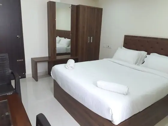 Deluxe Tek Büyük Yataklı Oda