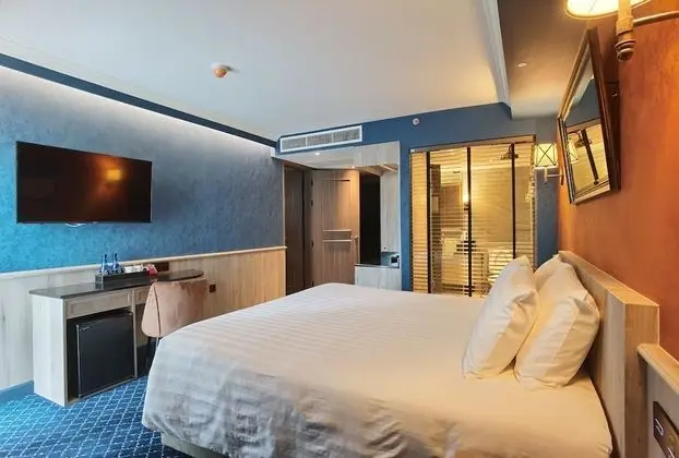 First Class Coach - Double Bed