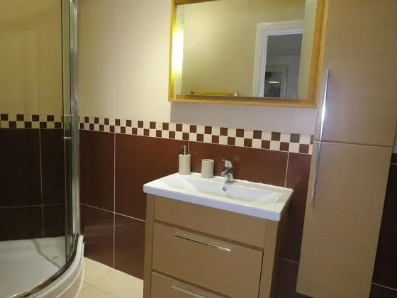 Luxury Ev, Engellilere Uygun, Banyolu/Duşlu